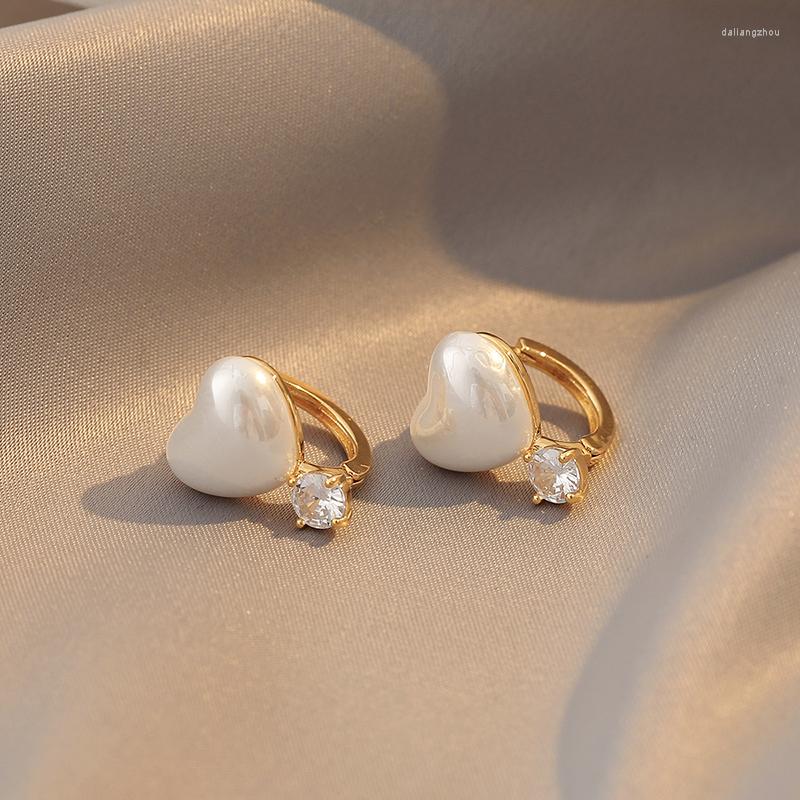 

Stud Earrings Korean Fashion Sweet Temperament Luxury High Quality Imitation Pearl Love Gift Banquet Women Jewelry 2023