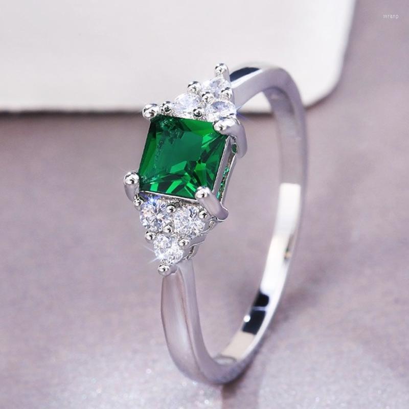

Cluster Rings CAOSHI Simple Design Trendy Square Cut Green Cubic Zirconia Ring For Women Super Thin Band Beautiful Wedding Jewelry Wholesale