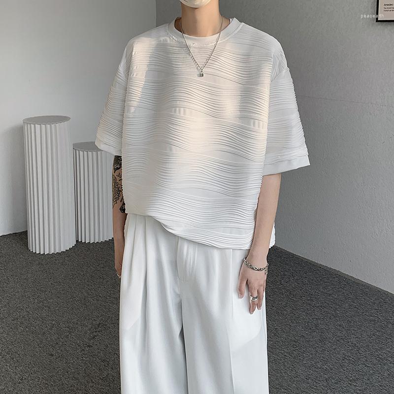 

Men's T Shirts Summer Short Sleeve T-shirt Men Fashion Casual Oversized Ice Silk Shirt Streetwear Korean Loose Pleated Tshirt Mens Top, White