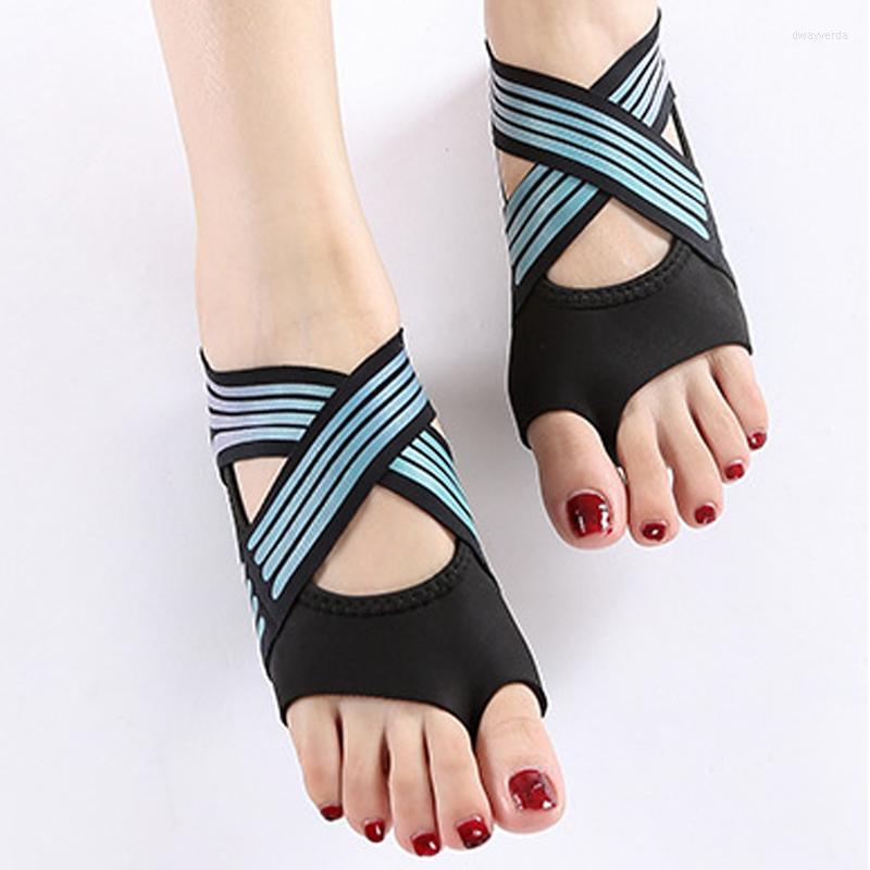 

Athletic Socks Gym Accessories Yoga Shoes Non-slip Fitness Dance Pilates Indoor Sock Five Toe Backless Ballet Ladies Gymnastics Home, Black