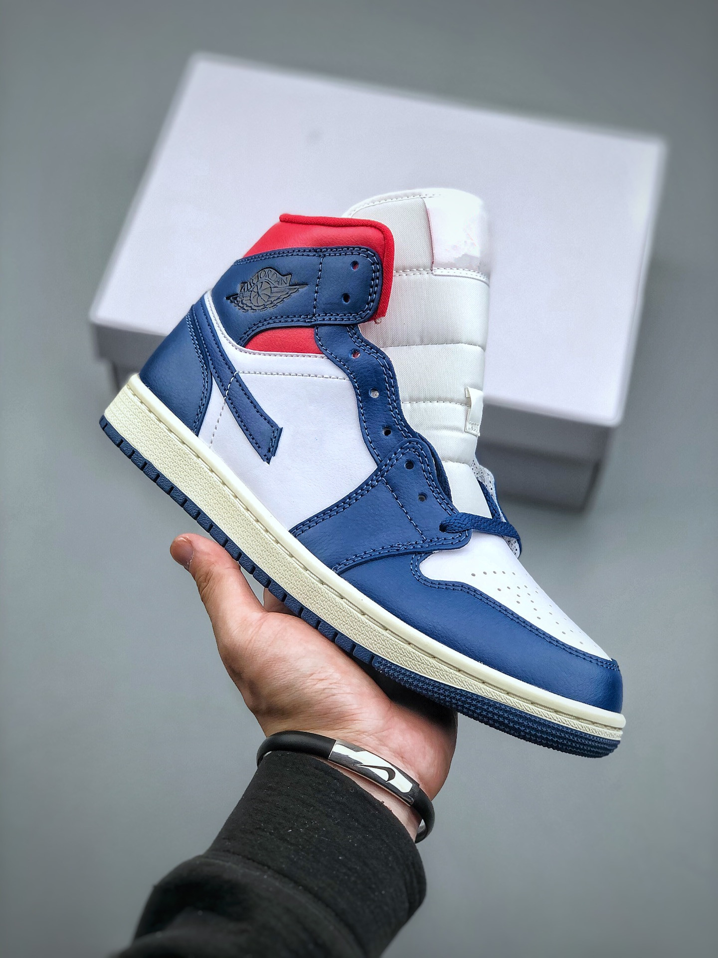 

Top Quality Basketball Shoes 1s Mid French Blue White Gym Red-Sail-Black Man Woman Designer Shoes Sports Sneakers With Box