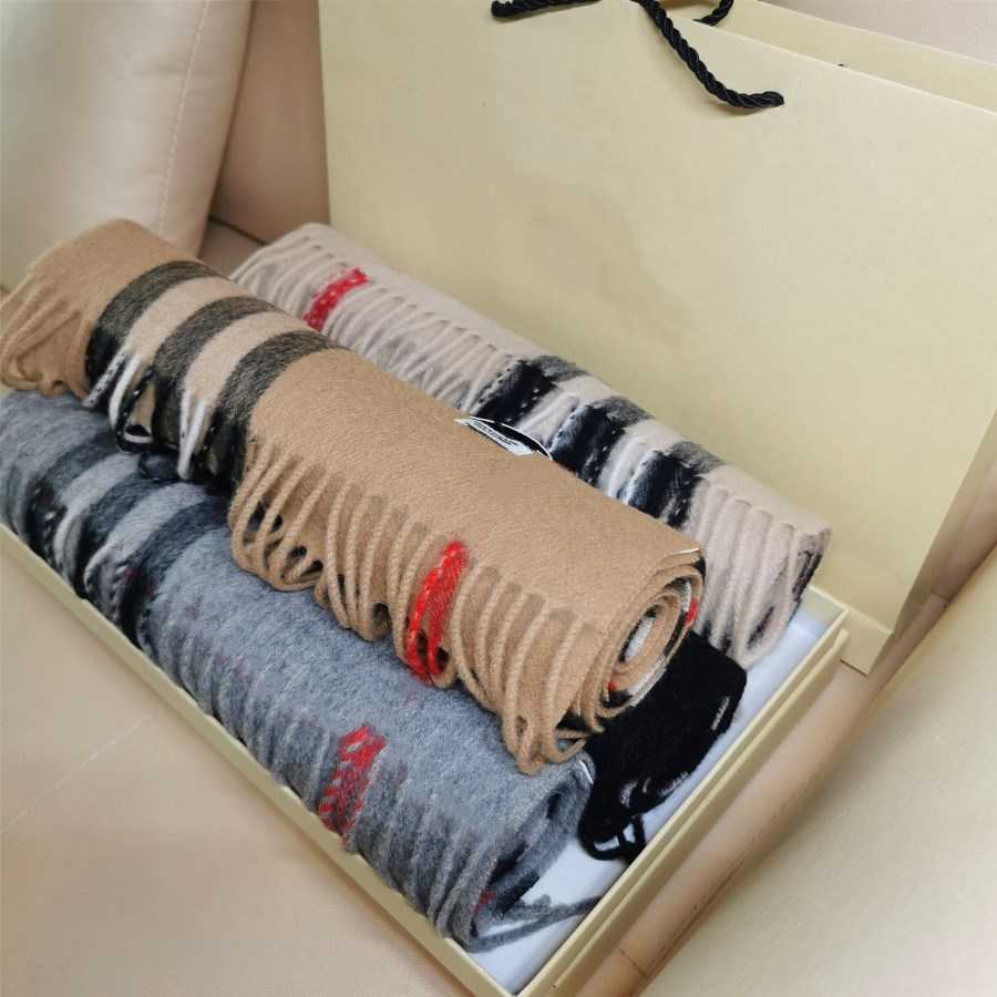 

Classic Plaid Luxury Designer Scarf 100% Cashmere Tassel Designers Scarves Scarfs Shawl Sciarpa For Winter Womens and Mens