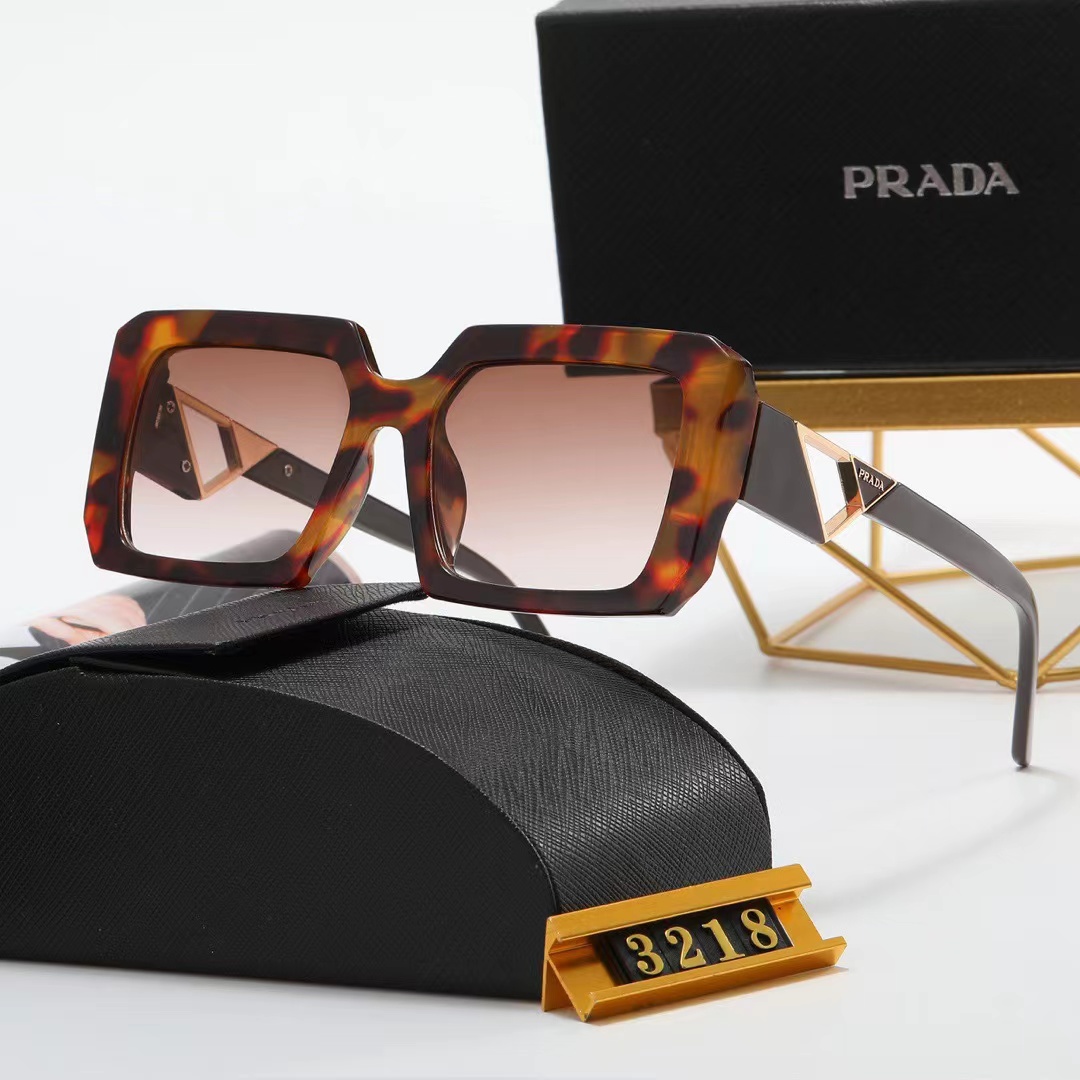 

2023 Prada high quality sunglasses online celebrity with a variety of optional.
