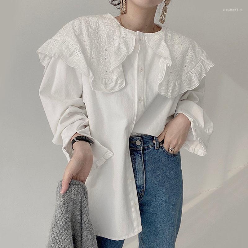 

Women's Blouses Blouse Ladies Korean Autumn Women's Tops Chic French Lotus Leaf Large Lapel Hollow Lace Hook Flower Loose Long Sleeve, Creamy-white