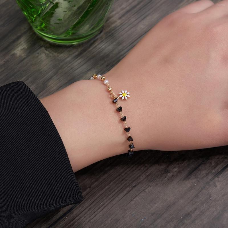 

Charm Bracelets Korean Elegant Flowers Daisy For Women Girl Black Crystal Beads Chain Bracelet Fashion Jewelry 2023 Trend