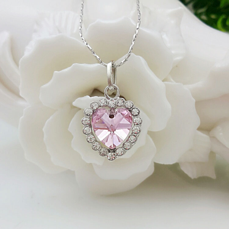 

Jewelry Sets Pendant Necklace Inlaid superior rhinestone crystal Twinkle Non Fading Valentine's gift Plating white K women fashion Heart of the Ocean Necklace