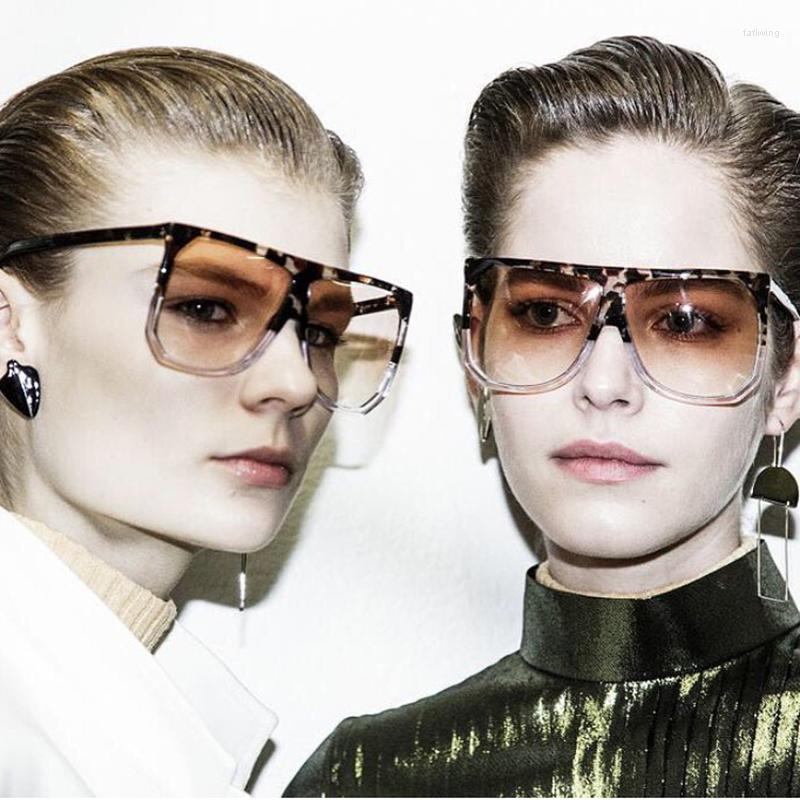 

Sunglasses JackJad Fashion Women Oversized Cool Square Style Gradient Vintage Brand Design UV400 Sun Glasses 97158