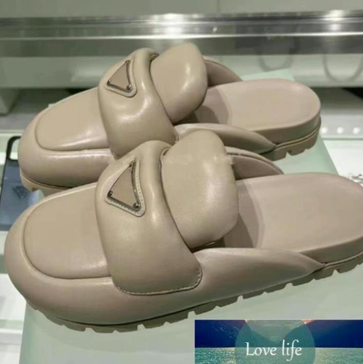 

Platform Muffin Bread Shoes round Toe Triangle Gold Buckle Slippers Slip-on Casual Soft Leather Comfortable Closed-Toe Slipper American, Grey