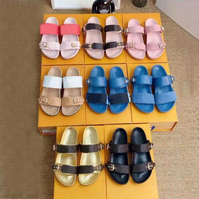 

women Summer slippers Classic sandals luxury womens beach Cartoon Big Head Slipper Designer Leather Flat woman Hotel Bath slides Belt buckle good, Color 6