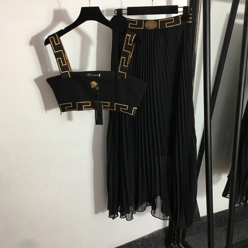 

New season Medusa two-piece dress suit skirt women' casual temperament slim fit everything trendy fashion suit buckle suspender knitted bag buttock dress, Black