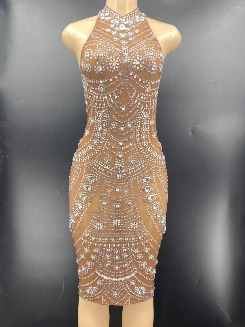 

Stage Wear Khaki Sleeveless Shining Crystal Rhinestones Sexy Dress For Women Evening Party Clothing Singer Costumes Prom Wears