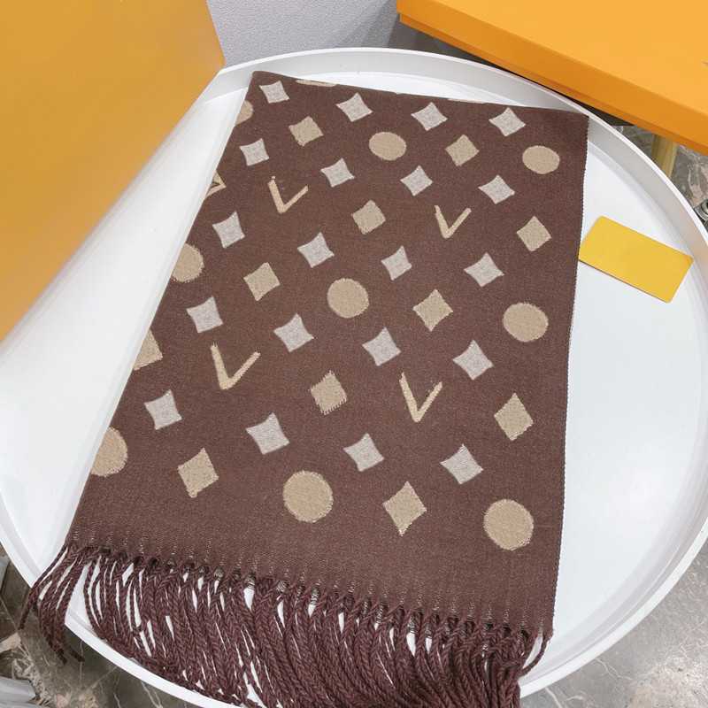 

2022 Fashion designer Cashmere scarf women's autumn/winter outdoor thickened warm classic trend long shawl bib