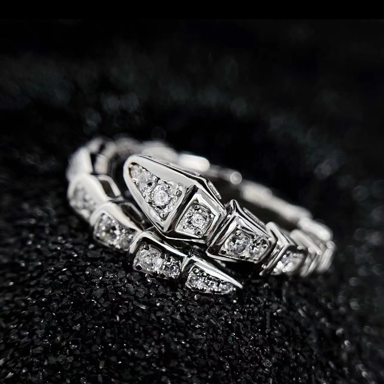 

Viper Snake Ring Open Diamond Ring 16 Style Titanium Steel Unisex Rings for Men and Women Couples Fashion Never Fading Jewelry Accessories