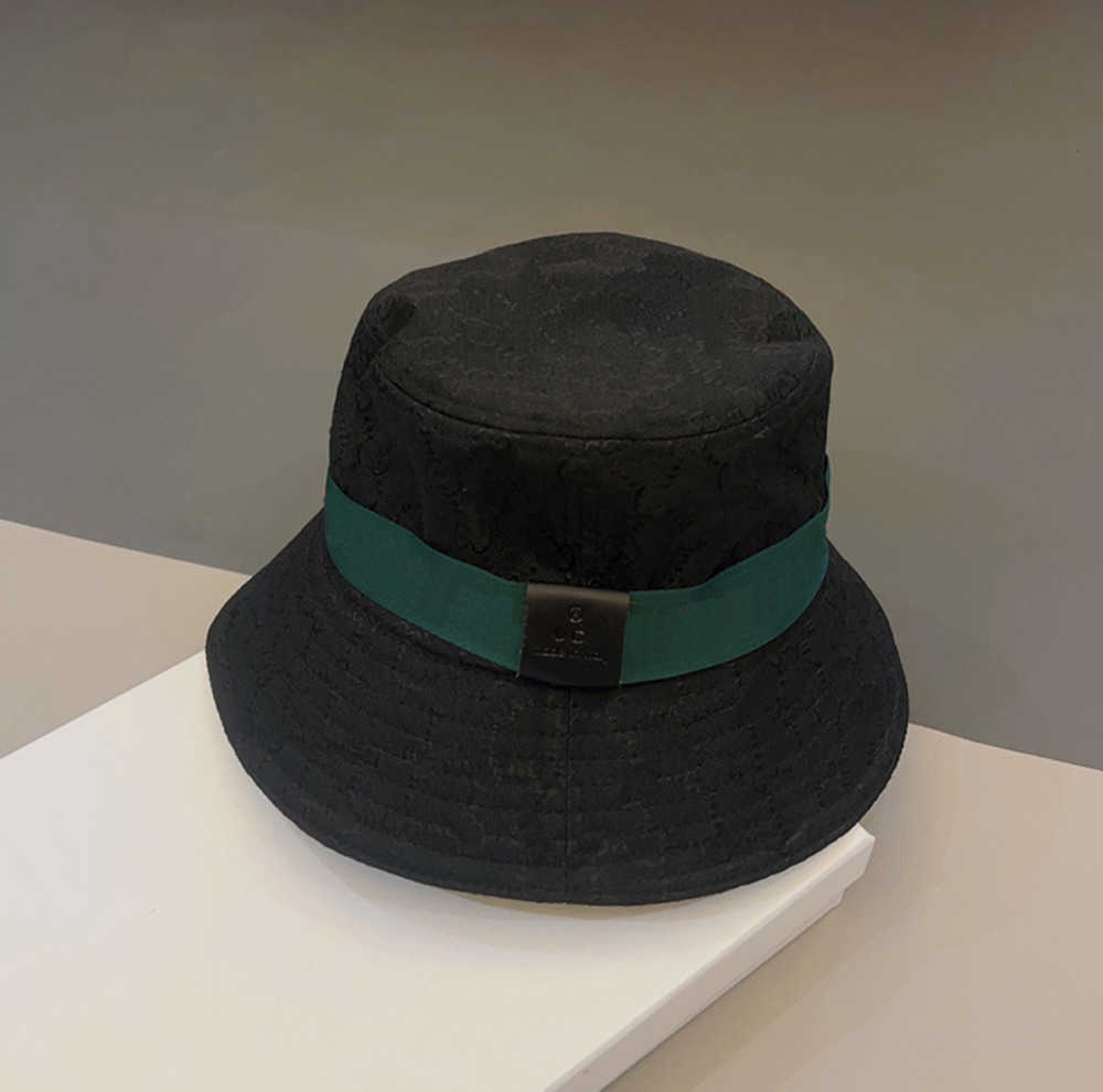 

Ball Caps Luxury designer bucket hat straw hat beach hat cap fashion hat for men and women letter embroidery style soft and comfortable very good, Black