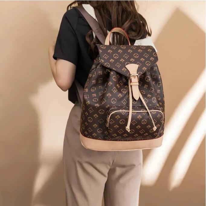 

2023 Designer Backpack Style Men Leather Backpack Fashion Shoulder Bag Women Travel School Bags Man Crossbody Handbags Tote