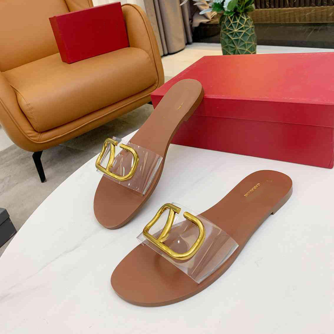 

Designer Slippers Women's Sandals Leather Slippers Platform Valentinoity Slide Rubber Sandal Summer Fashion Patform dfgxcvddd