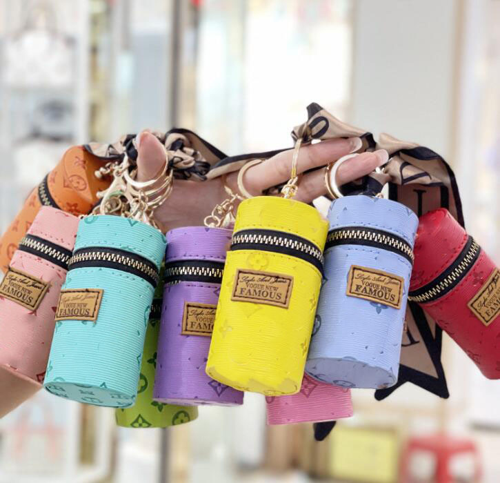 

Fashion Leather Key Chains Lipstick Holder Flower Plaid Silk Scarf Keychains Fluorescent Storage Bag Pendant Women Car Keyring Ring Fashion Jewelry Accessories