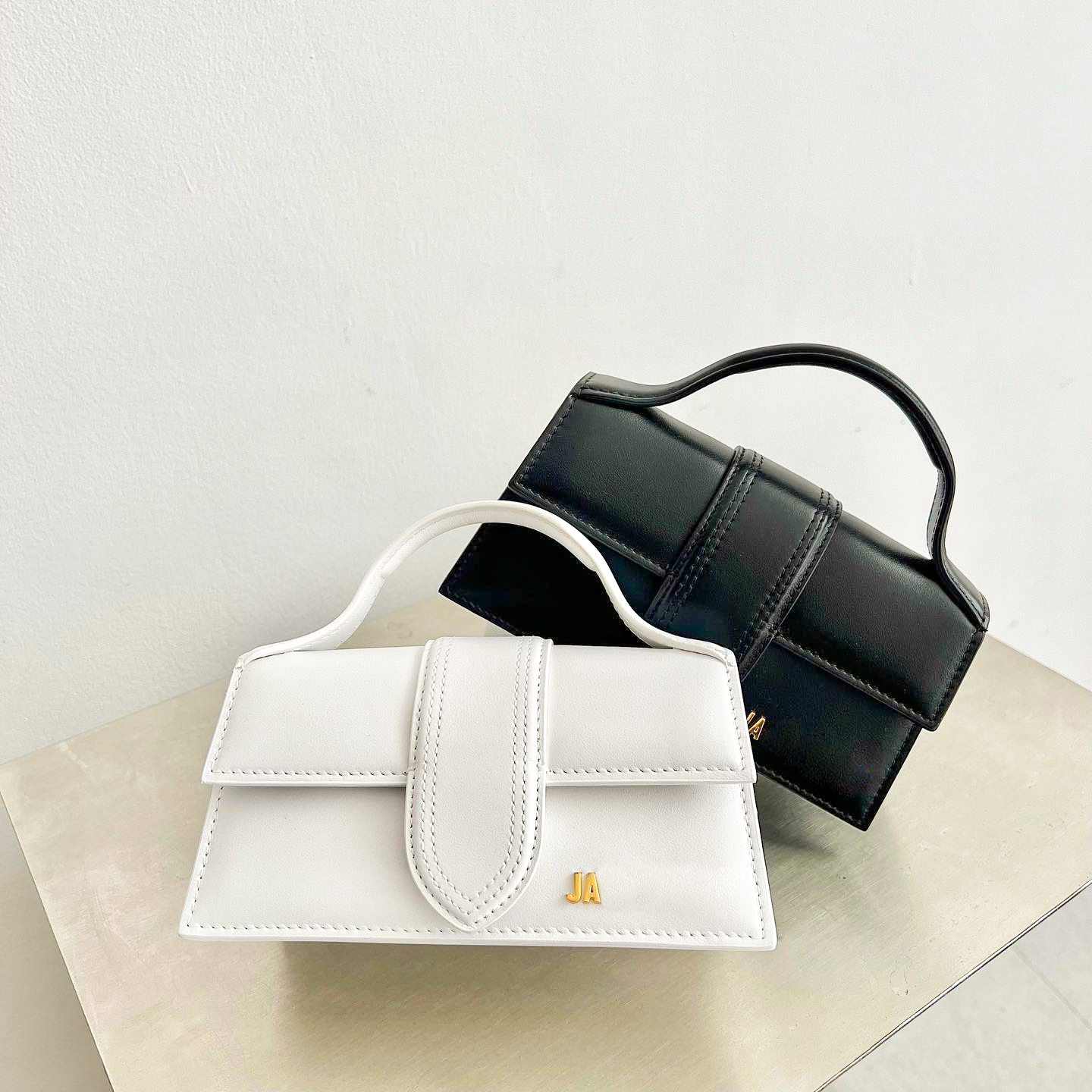 

Womens top handle Designer Shoulder bags mens jacquem Luxury Le Bambino clutch handbags baguette crossbody bags Women Purses leather envelope Messenger totes Bag, Yellow