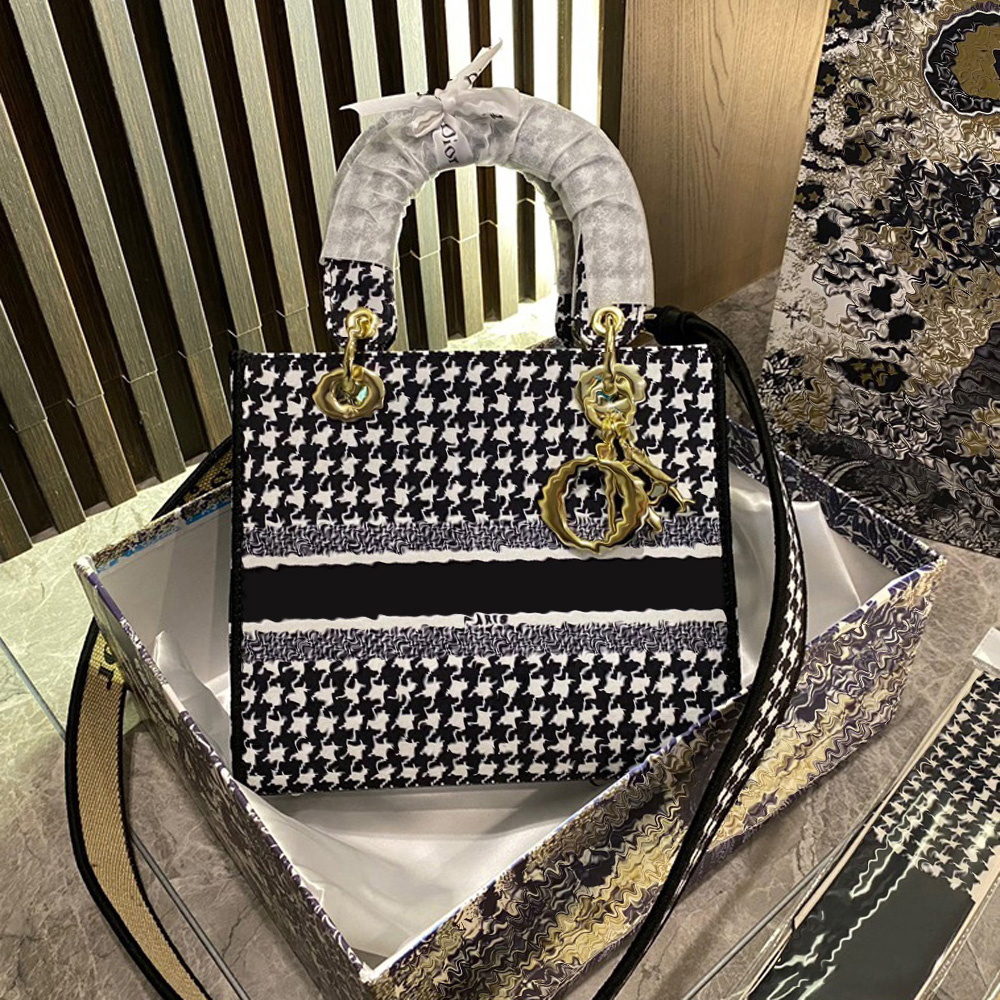 

Luxury Bags for Women the tote bag Embroidery Designer Handbag Casual Tote Bag Lady Crossbody Bags Fashion Purse Classic Square Clutches totebag tote t6, #6 weave