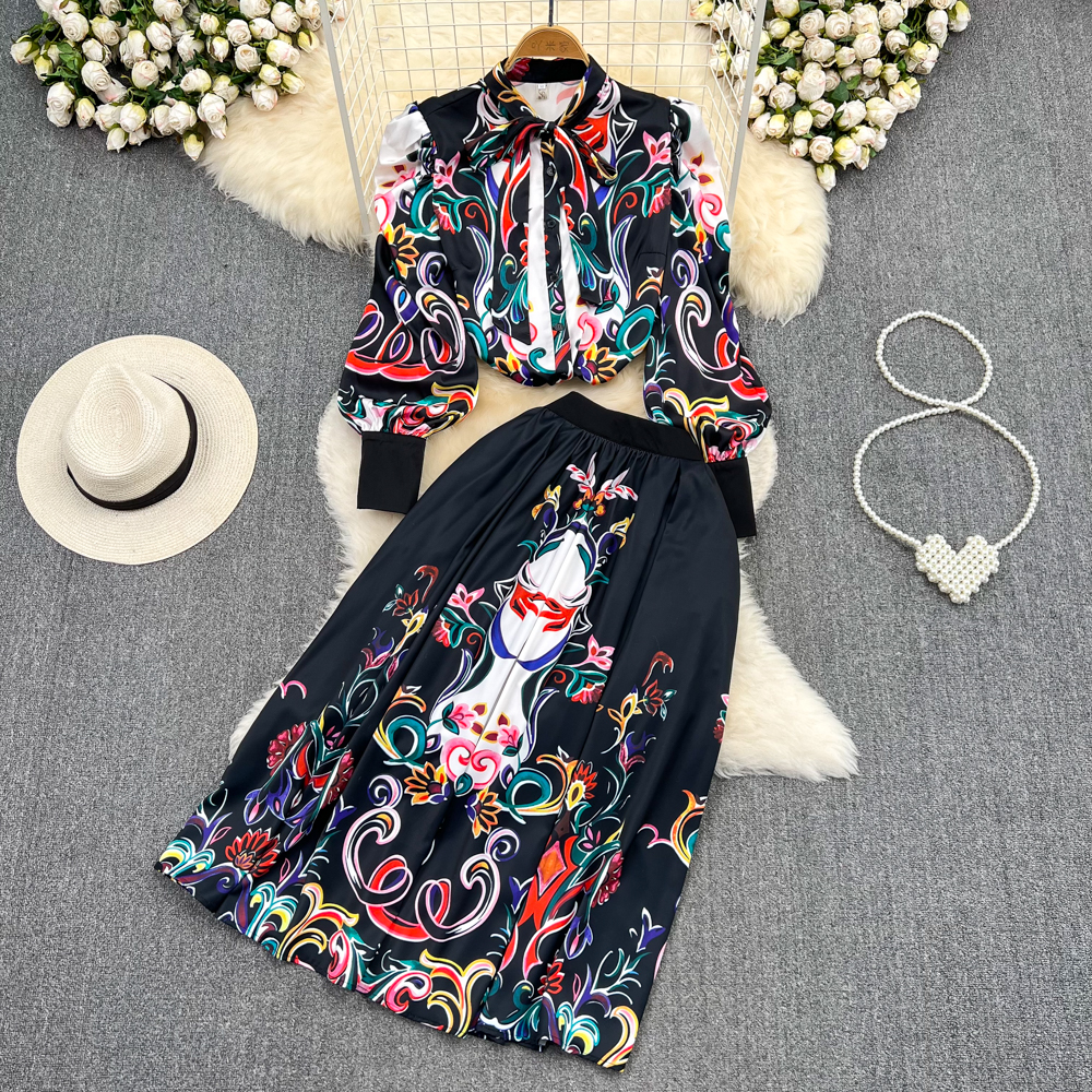 

Autumn Vintage Women's Two Piece Pants Shorts Female's Bow Shirt Collar Long Lantern Sleeve Floral Print Mini Shorts Suit Set 2023, Same as picture