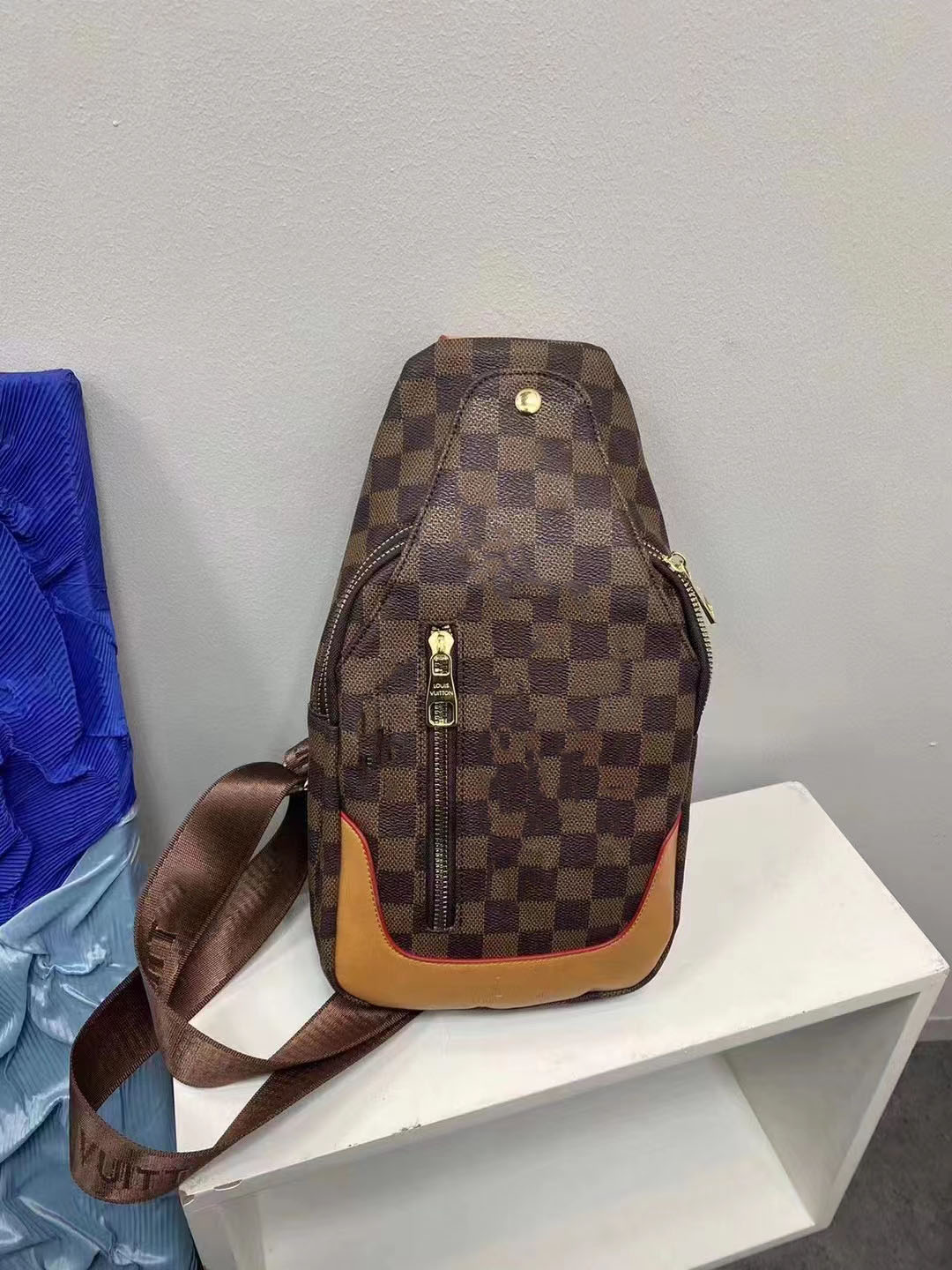 

Stylish cycling chest bag, casual versatile wandering bag, shoulder bag, Brown