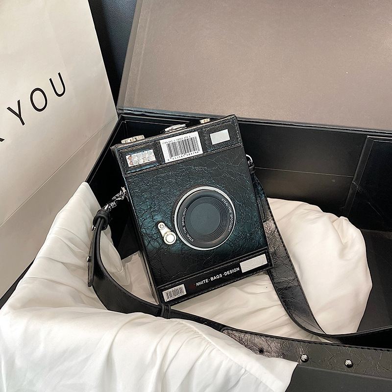 Factory outlet ladies shoulder bags 3 colors street creative camera bag retro wax leather handbag Joker trend solid color hard box backpack 2113#-image-683416712