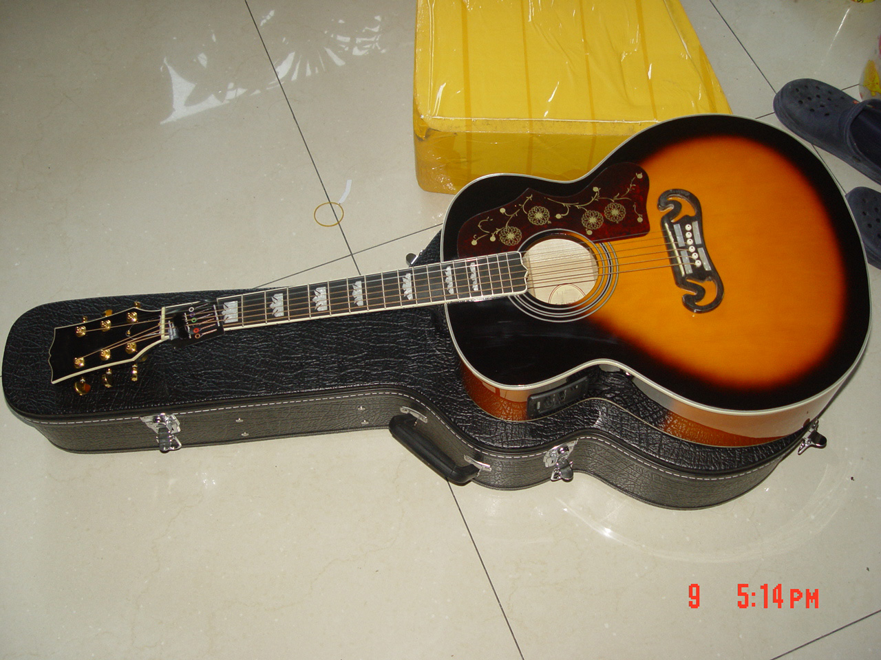 

Hot Sell Brand New Sunburst SJ200 VS Guitar 6 Strings Acoustic Electric Guitars With Fishman58