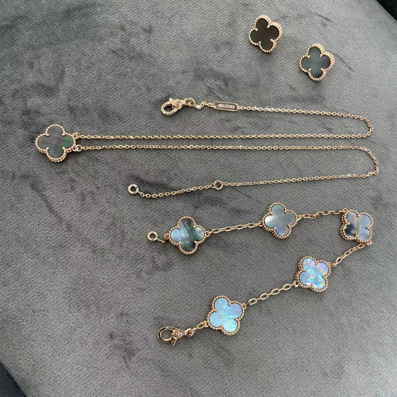 

Four Leaf Clover Bracelet Designer Jewelry Set Pendant Bracelet Stud Earring Gold Silver Mother of Pearl Green Flower Necklace Link Chain Womens-1