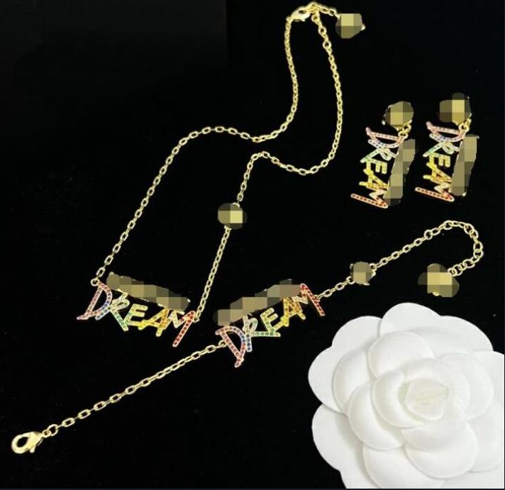 

Fashion Basilisk Medusa colorful letters Pendants Women Bracelet Necklace Stud Earring Sets Brass colour diamonds dream Ladies Designer Jewelry MS12 -Sd1, The color of picture show