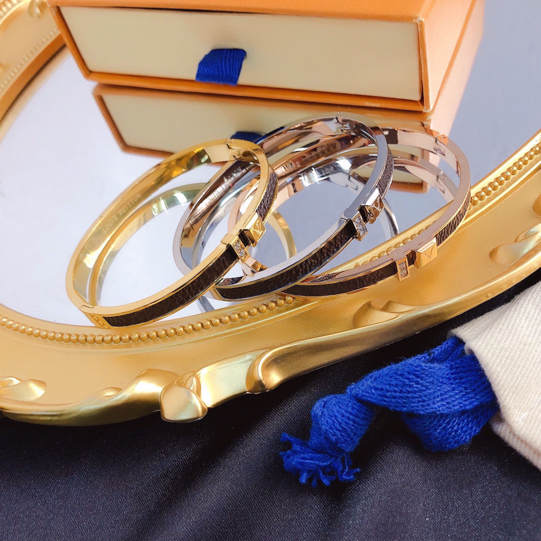 

Luxury Designer Jewelry Women Cuff Bangle Bracelet for Women Luxury Jewelry Silver Gold Bracelets Never Fade Not Allergic S124