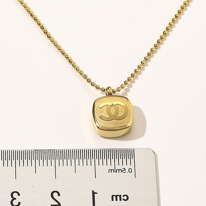 

Luxury Designer Pendants Necklaces Women Stainless Steel Double Letter Choker Gold Beads Chain Jewelry Accessories Gifts