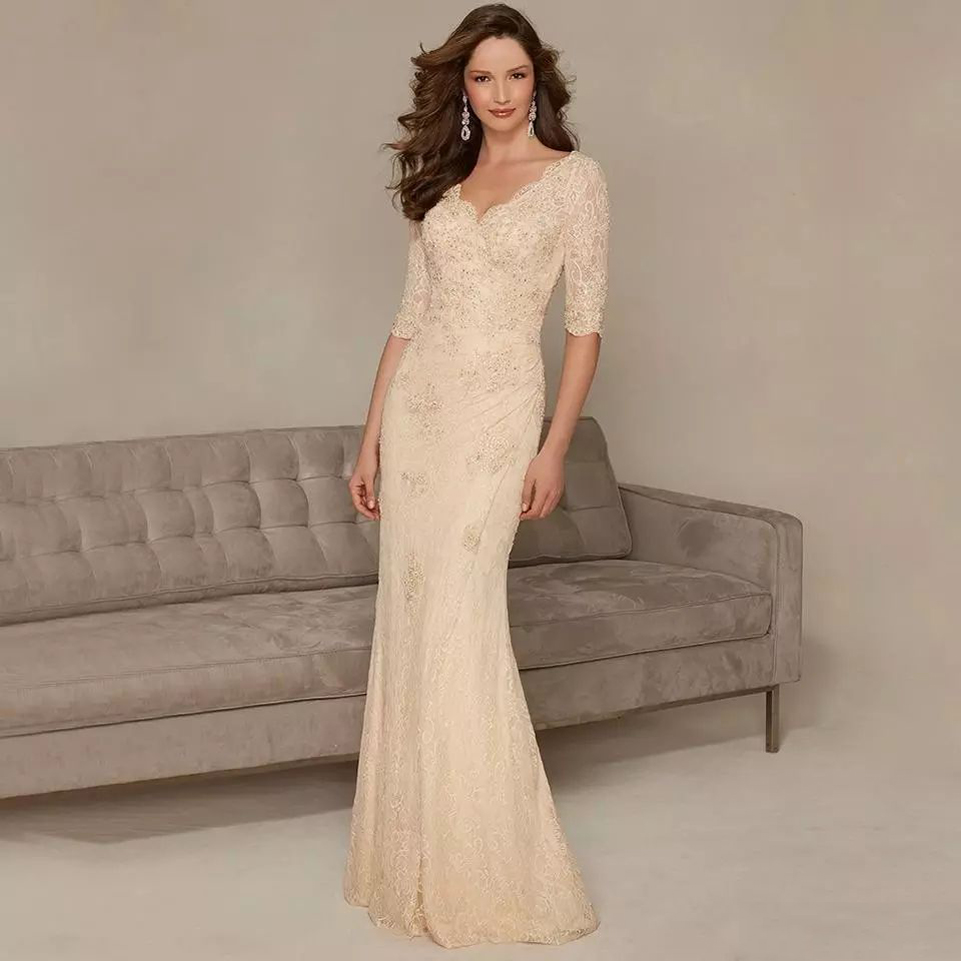 Lace de dentelle personnalisée Longue mère de la mariée Robes 2024 Plus taille avec demi-manches beaed paillettes chérie sirène