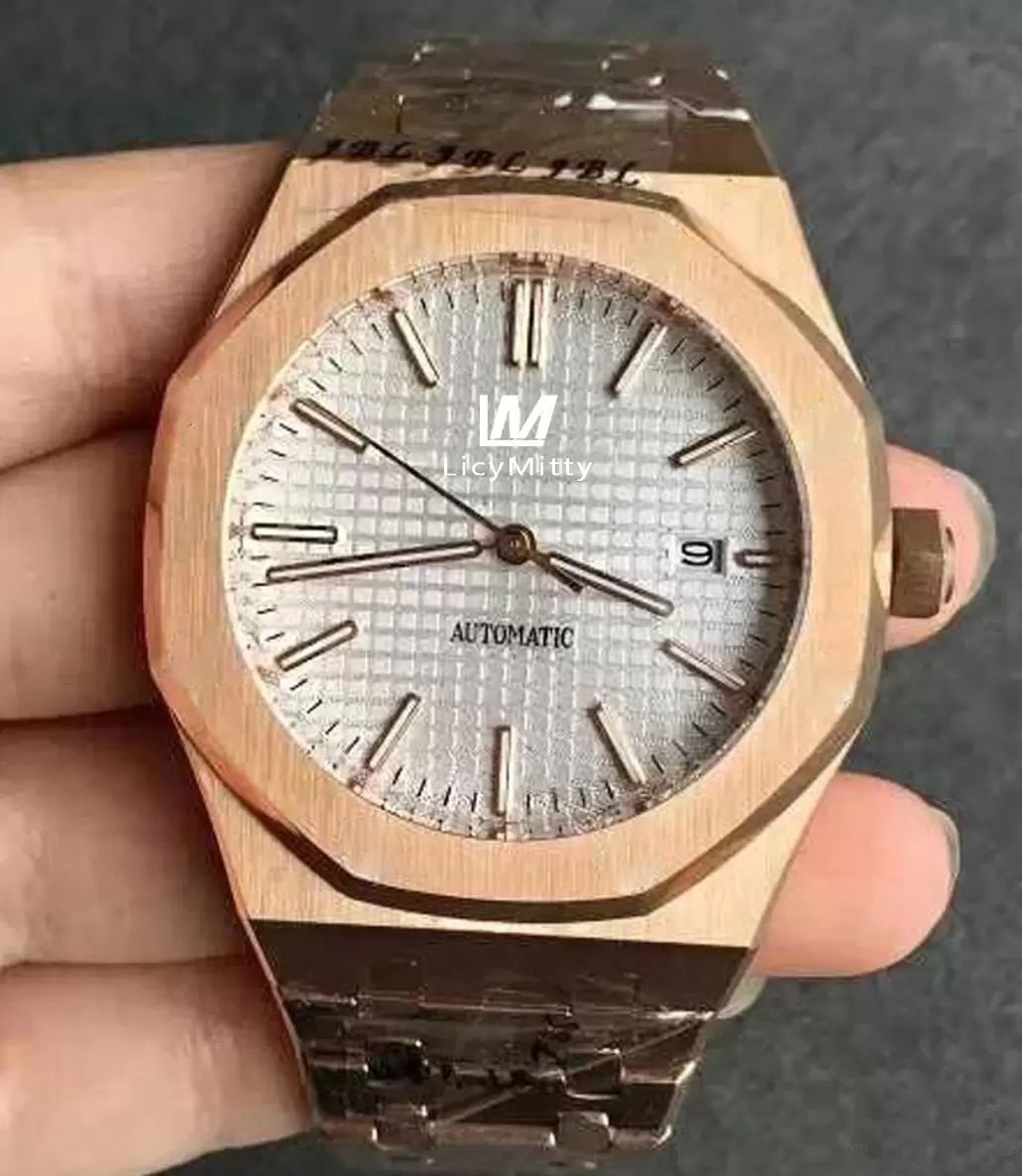 

U1 Top AAA Men Watch Automatic Mechanical Movement Sapphire Glass Blue Dial Transparent Back Stainless Steel Mens Watches Waterproof Mens Wristwatches Montre de