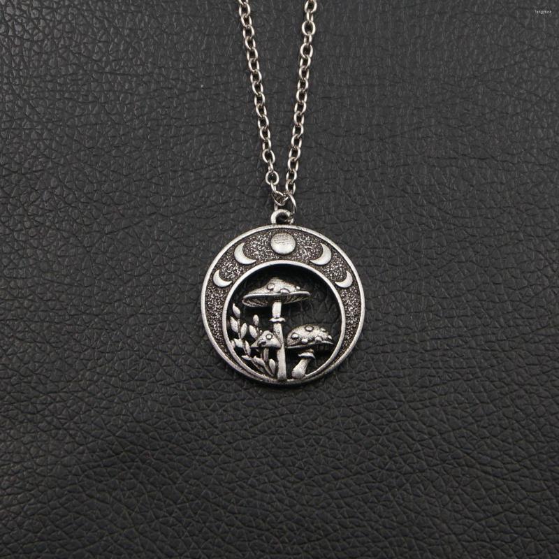 

Pendant Necklaces 12pcs Nature Witchy Gothic Mushroom Crescent Moon Necklace Dainty