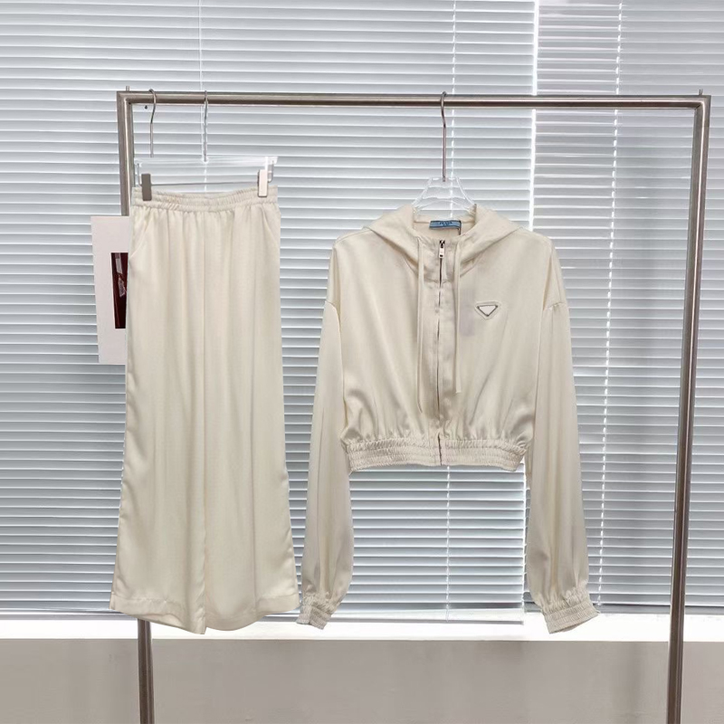 Survêtements pour femmes costume de créateur mode printemps été décontracté short à capuche à manches longues ensemble deux pièces vêtements pour