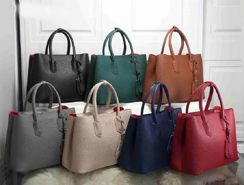 

Luxury Designer totes bag 2023 women fashion handbag pu inverted triangle letters large capacity cross body bags classic ikea tote bag backpack, Red