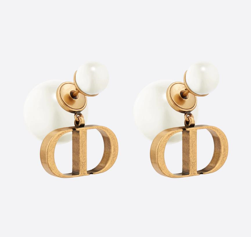 

Silver Studs Vintage Gold C veneer metallic and pearl beaded earrings