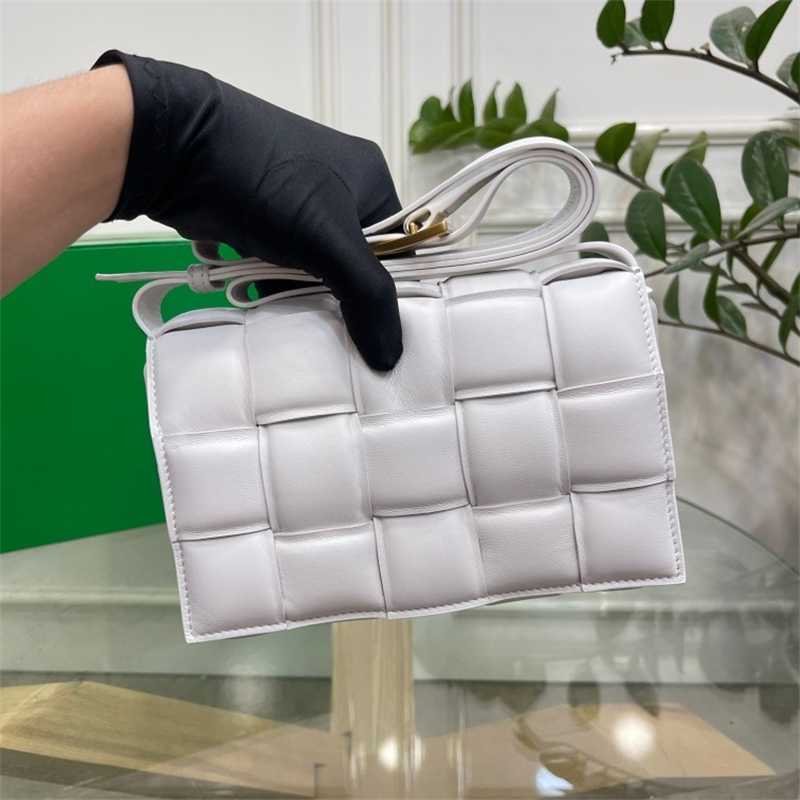 

Luxurys Bag Venetabottegas 15 Grid Cassette Woven Mini Pillow Bag Tofu Bag Super Fleshy and Versatile All Skin Cute Small Square Bag Zc, Black3