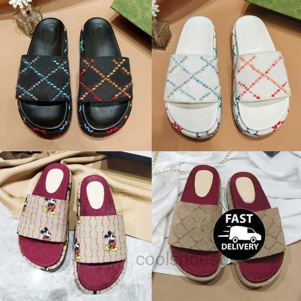 

Designer Slides Slippers Men Women Fashion Sandals Rubber Embroidery Slides Lady Platform Sandal Beach High Heel Embroide Slip Flip Flops with 35-44, 24