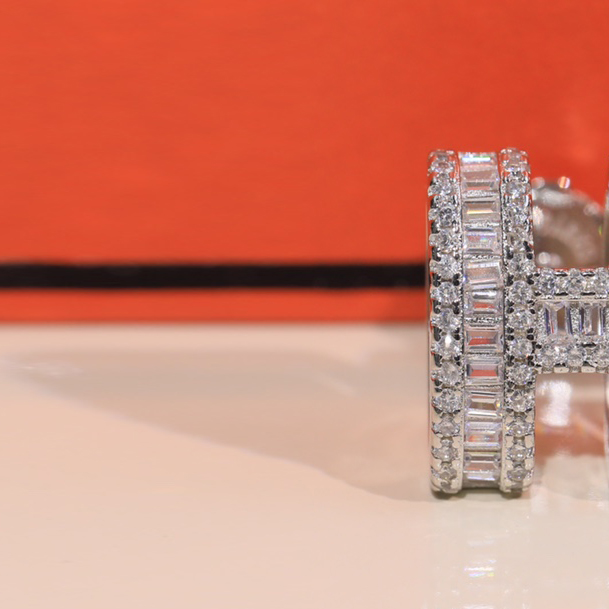 

Mini Pop Earrings charm H for woman stud designer 925 silver diamond T0P highest counter Advanced Materials classic style crystal luxury anniversary gift 010
