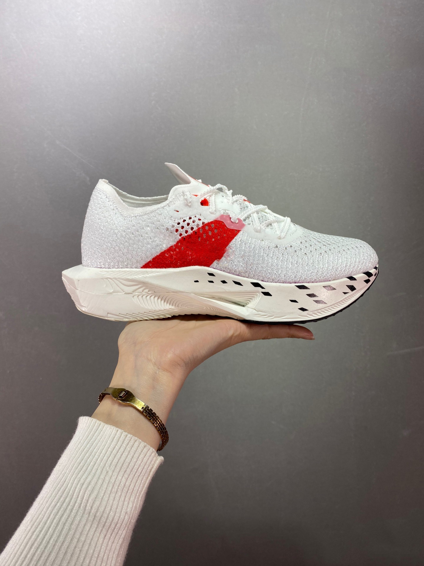 

Mesh breathable simple running cloth shoes all-match comfortable soft sole shock absorption sneakers designer casual shoes, White