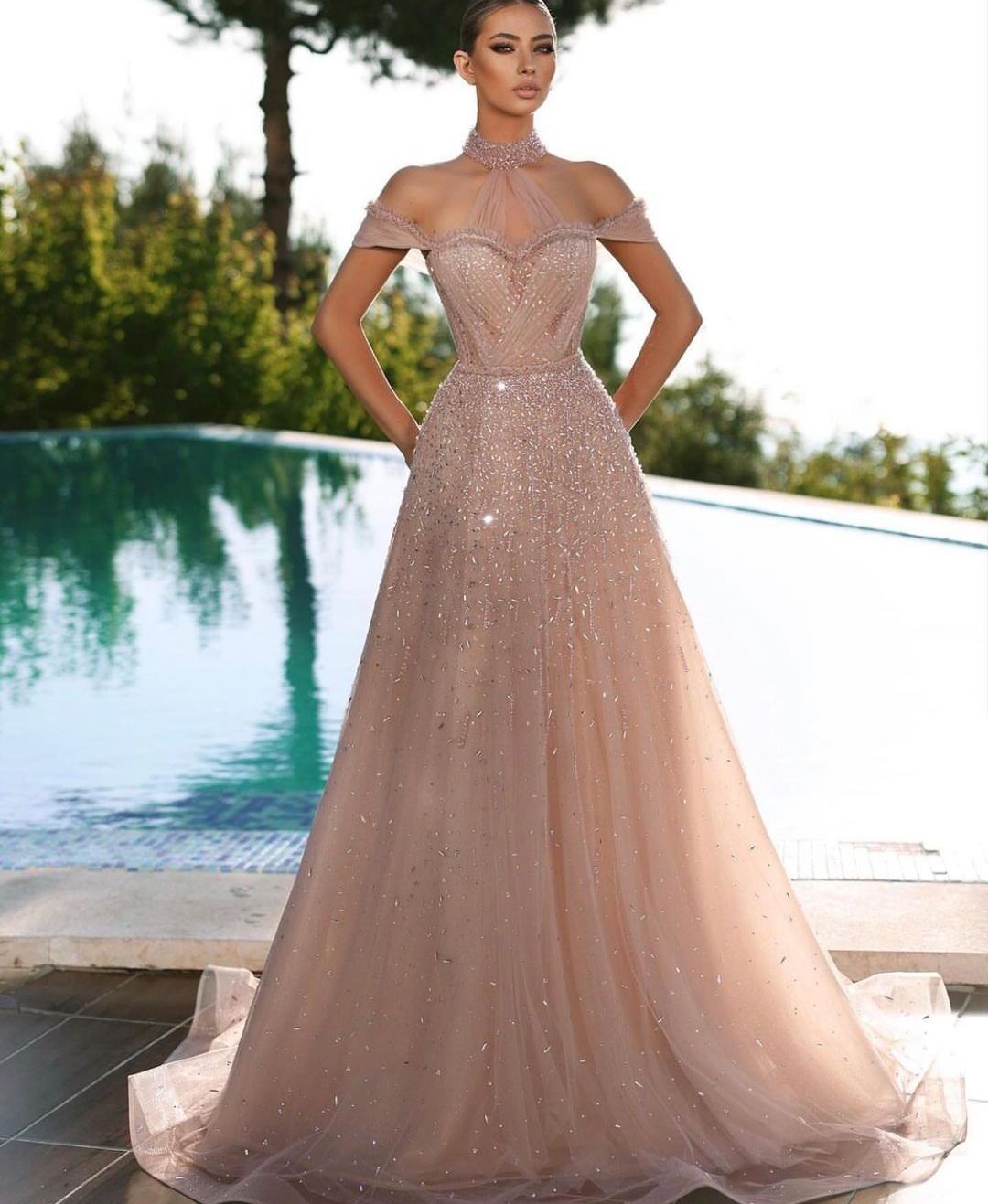 Pink A-line Evening Dresses Sleeveless V Neck Halter Appliques Sequins Floor Length 3D Lace Off Shoulder Diamonds Prom Dress Formal Gown Plus Size G
