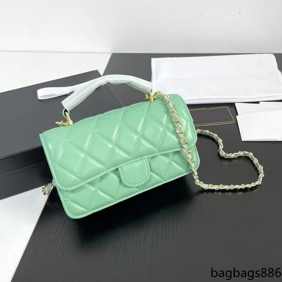 

designer handbags Highest bag French women believe the vanity bag handbag sheepskin boxes, cosmetics cases Matelasse gold hardware chain Crossbody shoulder, Pink