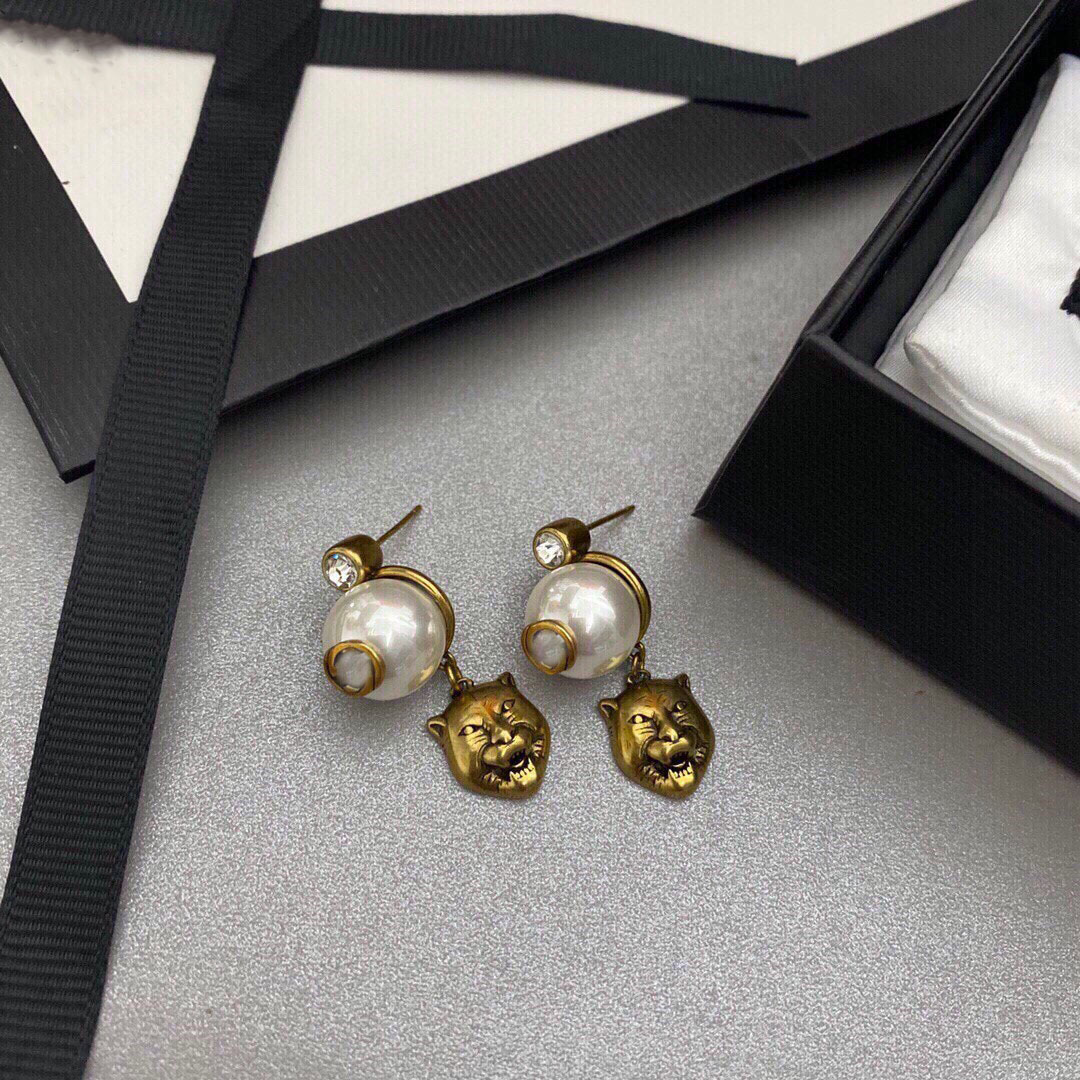 

18K Gold Plated Pearl Drop Earrings gorgeous Women Fashion Designer Ladies Earrings Special Pattern Wedding Party Never Fade