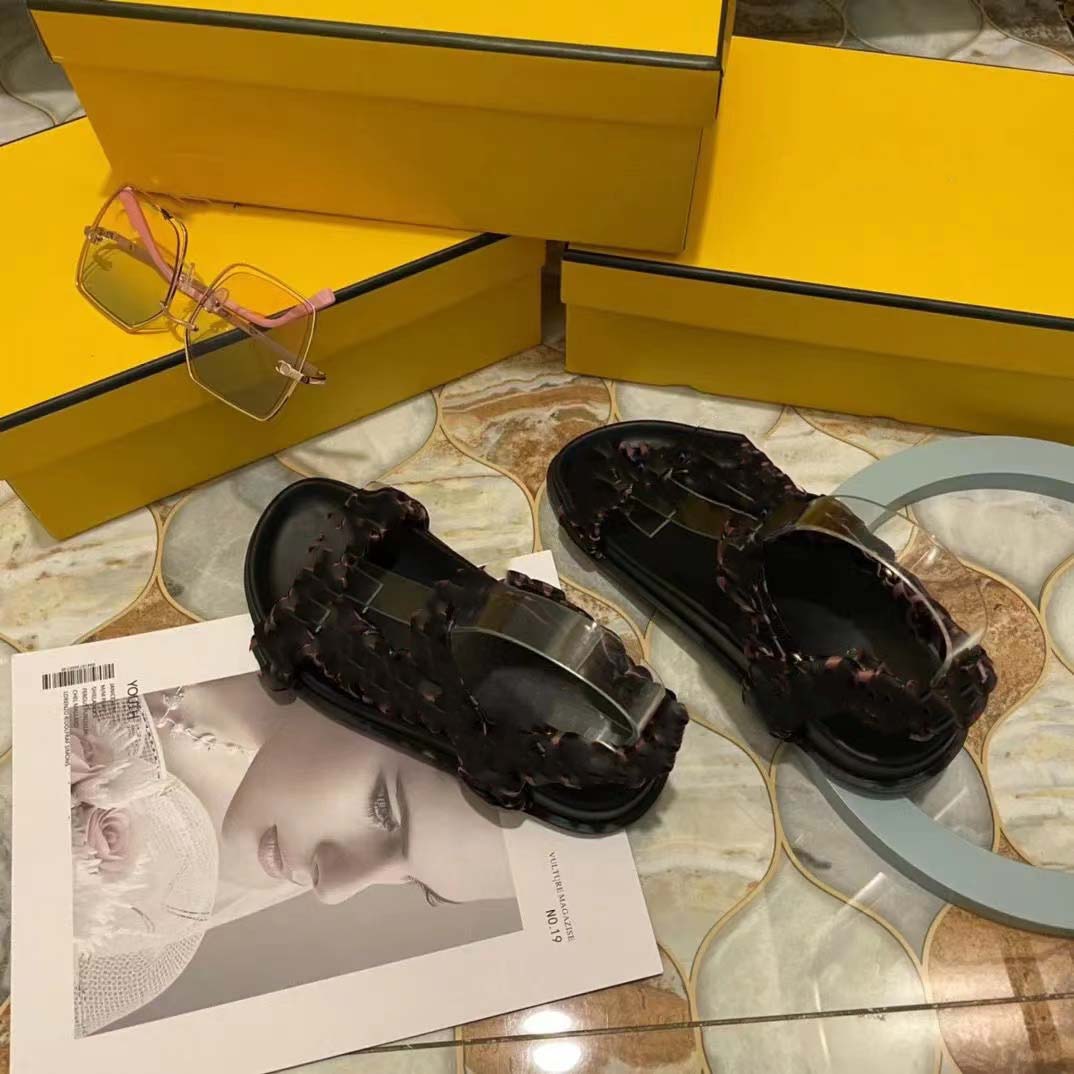 

Women Sandals 2023 Designer casual collection frist slippers new outer wear printed buckle flat sandals indoor and outdoor shoes., Brown