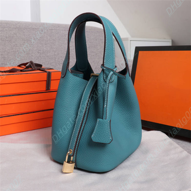 

Fashion brand designer Beach Bags pure colour handbags Luxury designer with lock Shoulders bag High quality Cross body bags Clutch totes hobo purses wallet, White