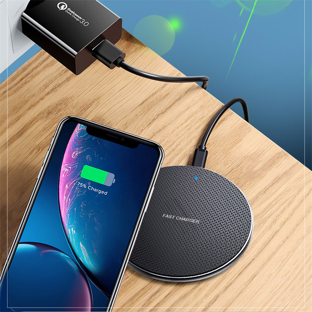 

Wireless Charger For iPhone 14 13 12 11 XS X XR 8 Airpods 3 Pro Induction Fast Charging Pad For Samsung S22 S21 Xiaomi mi 13