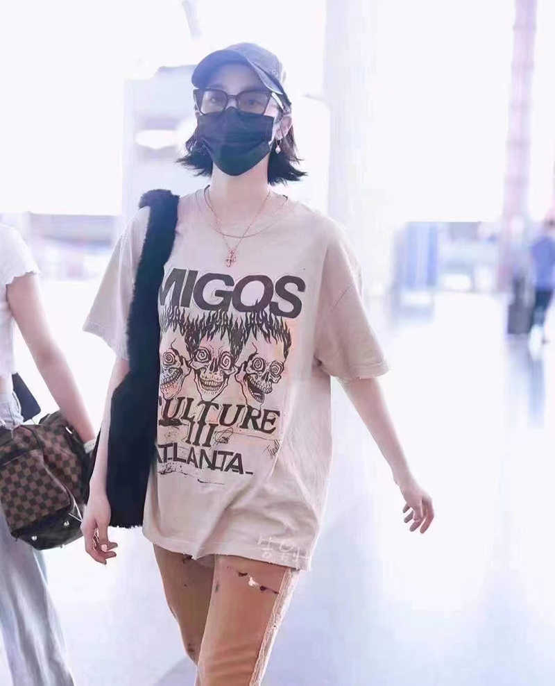 

Fashion Designer Clothing Galleryes Depts Tees Tshirt Same Top Migos Atlanta Limited Gold Stamped T-shirt Casual Streetwear Sportswear Hip hop Streetwear, Black
