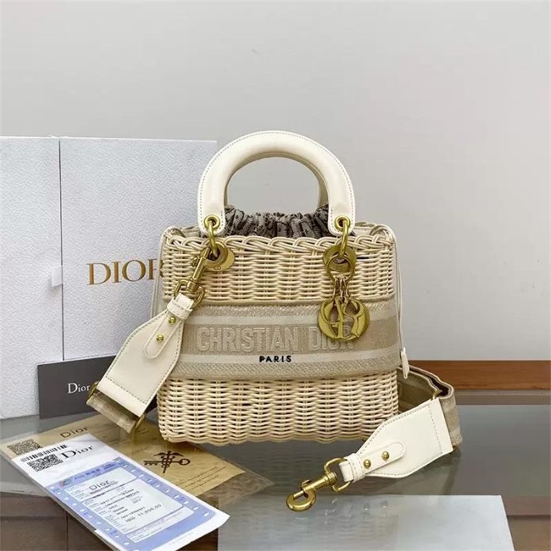 

DUPE Cosmetic Bags Concubine Diana Weaving Heavy Industry Bag Early Spring New Handbags Messenger Shoulder Bags Womens Bag AA, Color 1