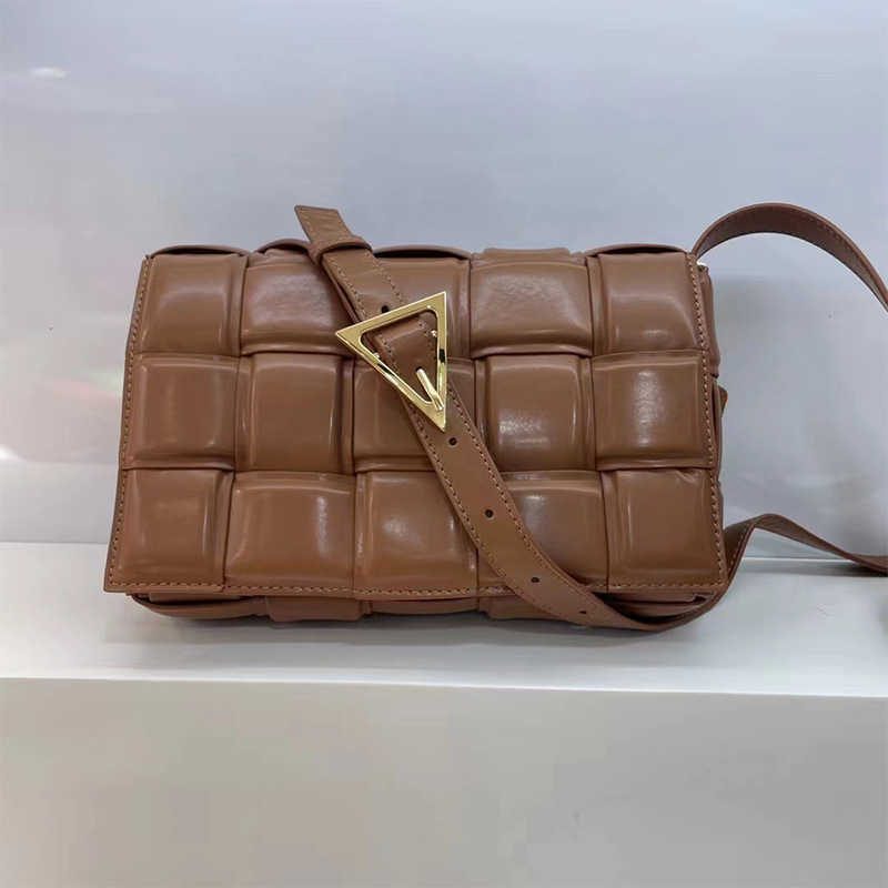 

Bags Botega Venates Teen bag Brick Mini Cassette Cross Jodie Body Pouch Womens Andiamo Handbag Arco Loop 2023 leather grid pillow diagonal TM50, Black